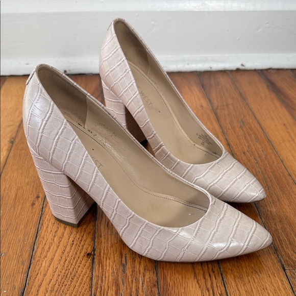 Nine West Shoes - Nine West croc embossed cream Block Heel Pumps 7.5